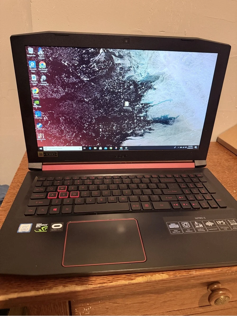 Acer Nitro Laptop Gaming I5 8300 2 Gb ram 256GB SSD